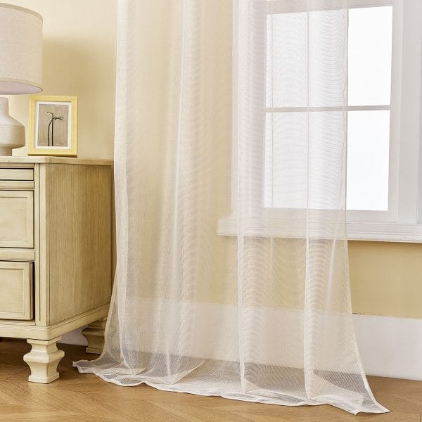 FIRANA GOTOWA Z METALIZOWANĄ ZŁOTĄ NITKĄ NA PRZELOTKACH