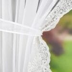 WOALOWA FIRANA OBSZYTA GIPIURĄ SPINANA W KOKONY 400X155 CM