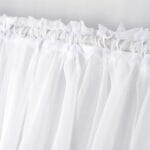 FIRANA GOTOWA Z GIPIURĄ W KWIATKI NA TAŚMIE 400X150 CM