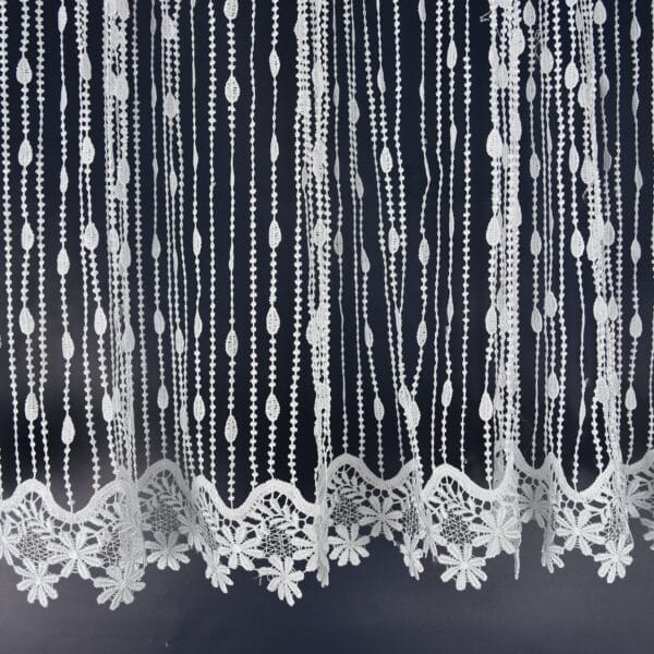 KRÓTKA FIRANA WOALOWA Z HAFTEM I GIPIURĄ NA TAŚMIE MARSZCZĄCEJ 400X90 CM