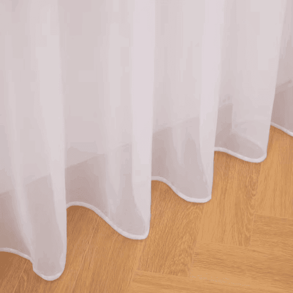 Firana na przelotkach z woalu 145x200 cm FALA