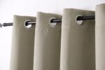 Zasłona na przelotkach 140×250 cm beżowa zaciemniająca 90% AKSAMA